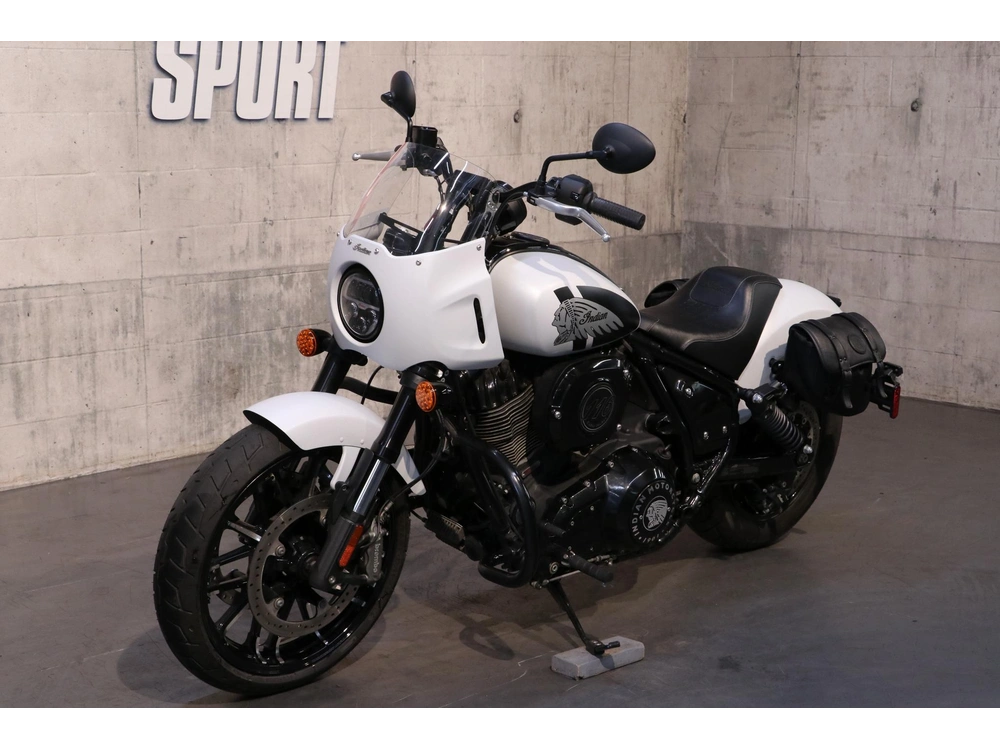 2024 Indian Motorcycle Sport Chief alt