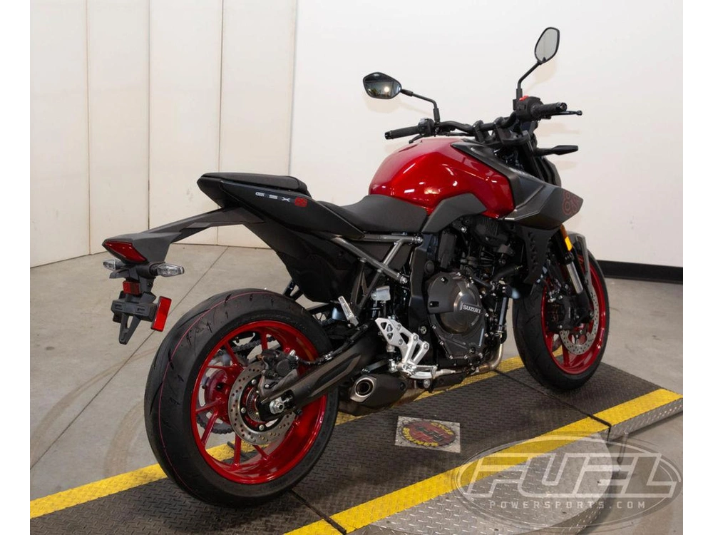 2026 Suzuki Gsx-8s alt