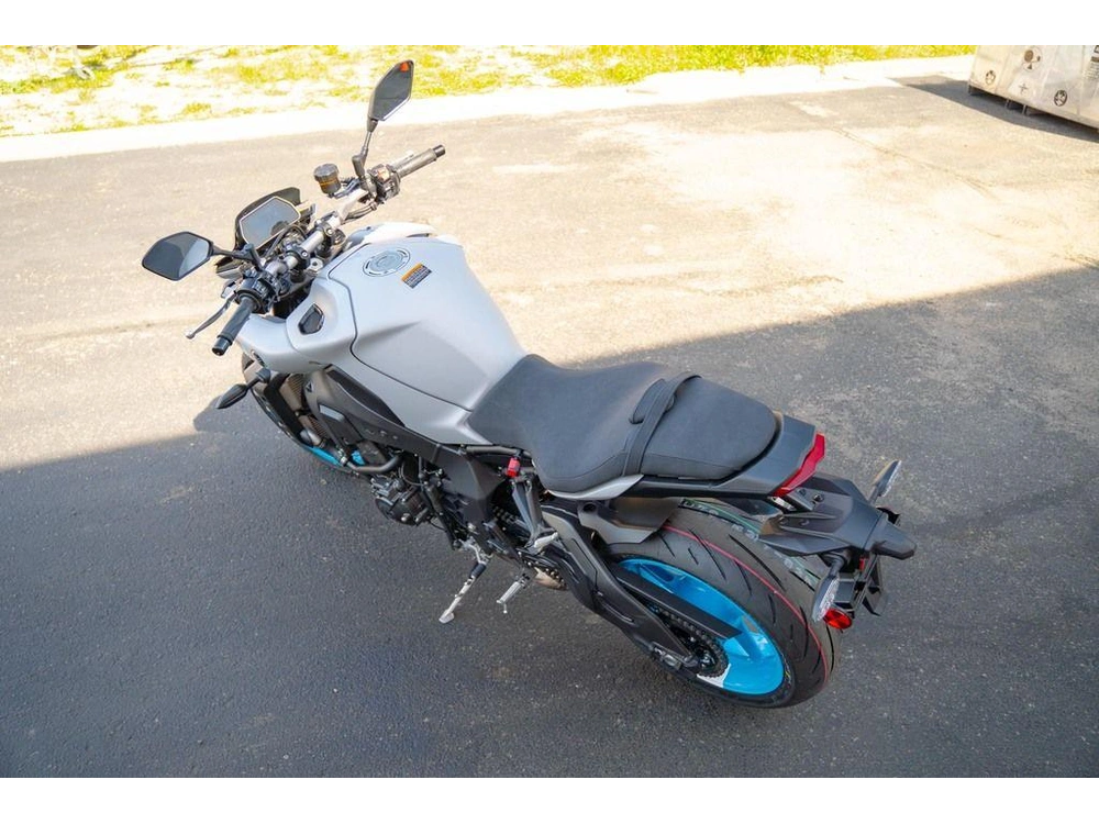 2026 Yamaha Mt-10 alt