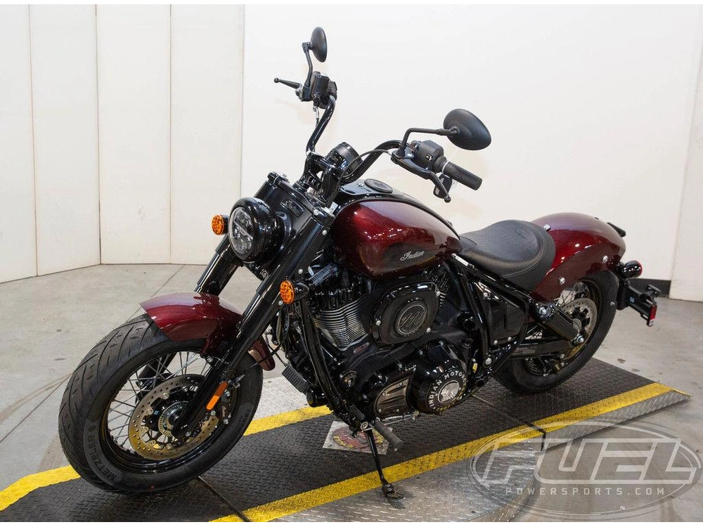 2025 Indian Motorcycle Chief® Bobber Dark Horse® Maroon Metallic alt