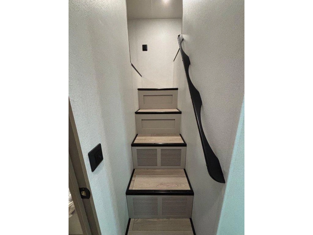Jayco Jay Flight Bungalow 404loft 2027 alt