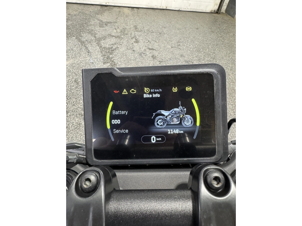 2024 Husqvarna Vitpilen 401 alt