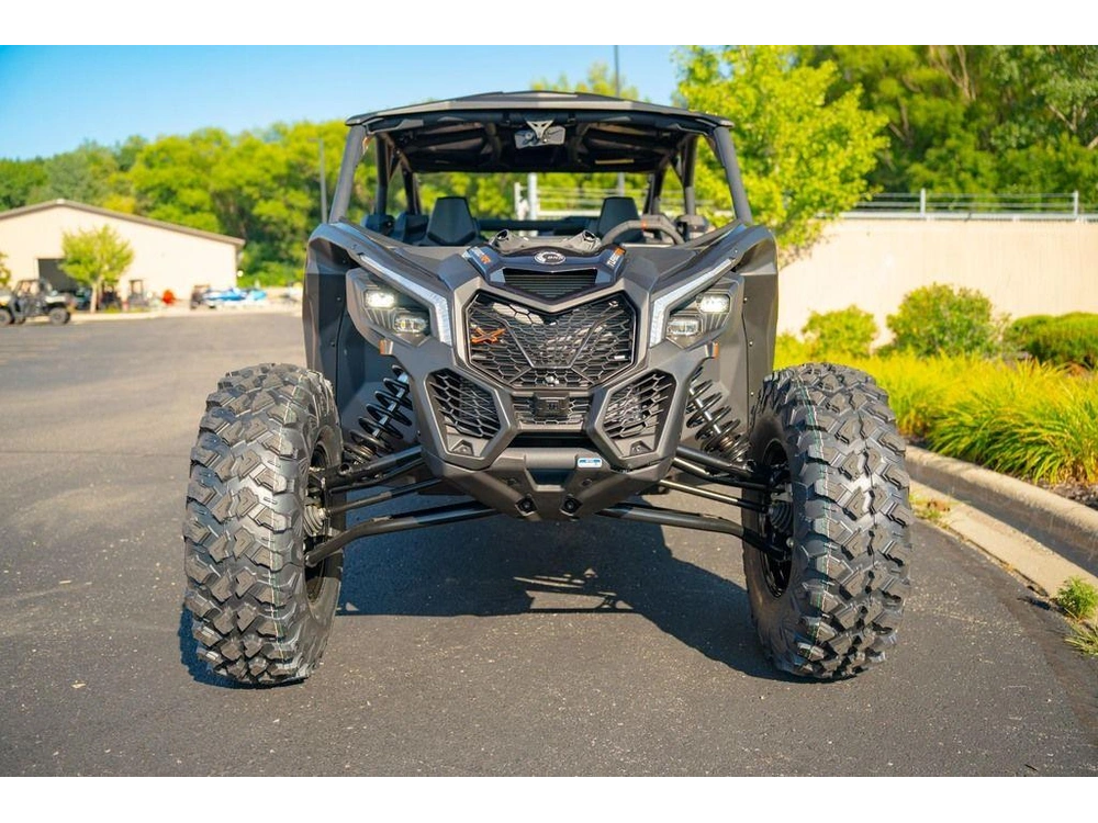 2026 Can-am Maverick X3 Max X Ds Turbo Rr Triple Black_4.5 In alt