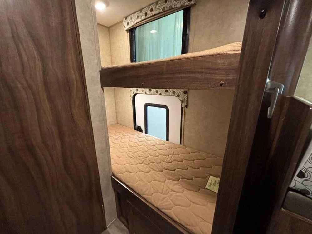 Coachmen Clipper 17bh 2017 alt