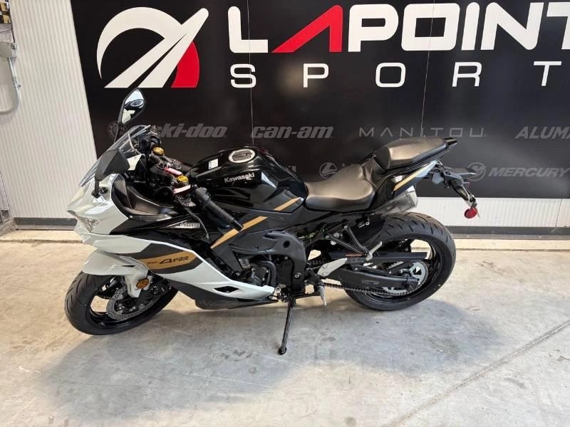 2026 Kawasaki Ninja Zx-4rr alt