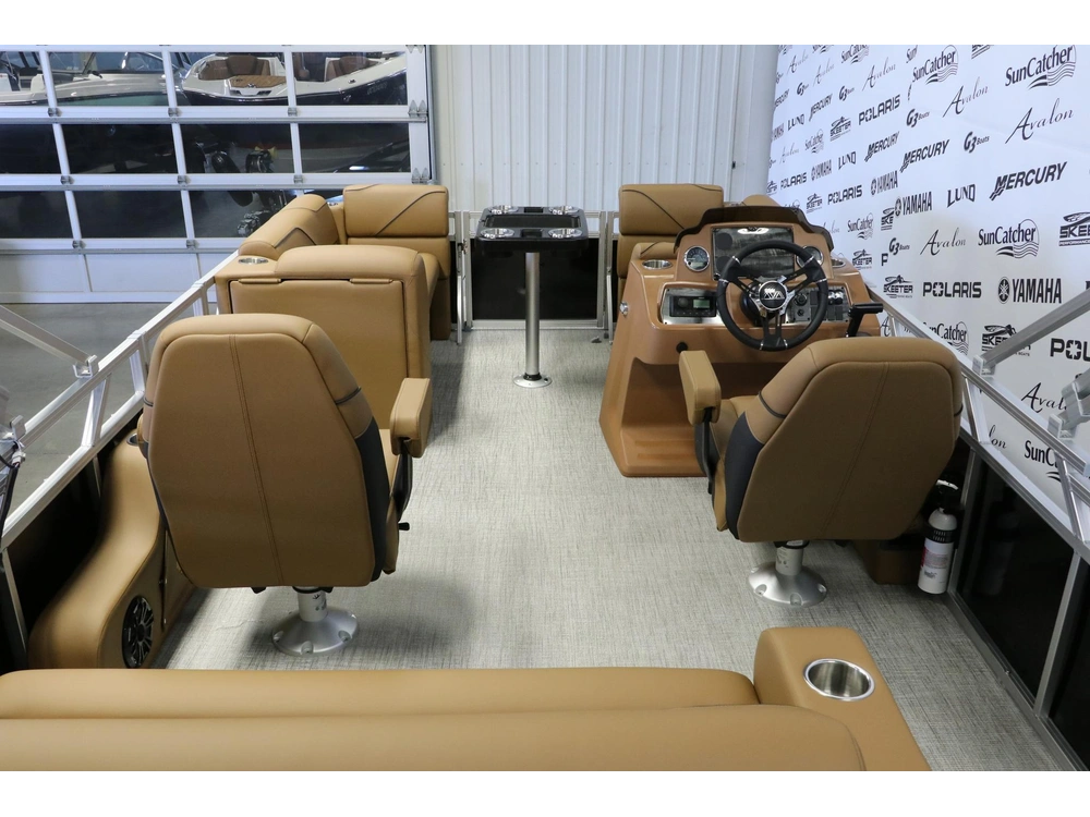 Avalon Venture 2180 Vrb + Yamaha 70 Hp 2026 alt