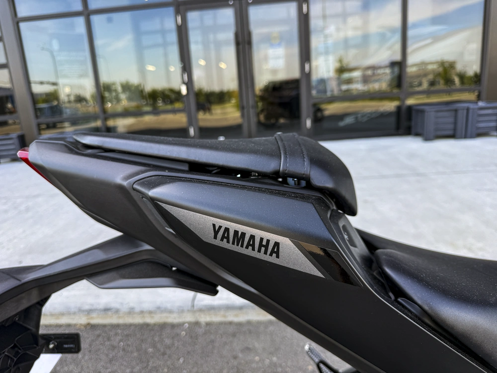 2025 Yamaha Mt-03 alt