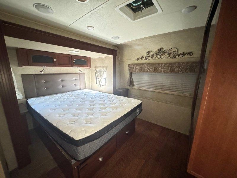 Forest River Rockwood Signature 8329ss 2016 alt