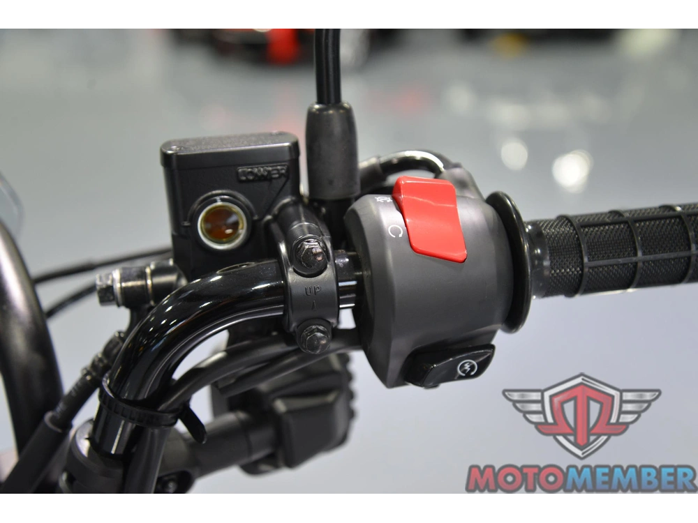 2025 Honda Trail 125 alt