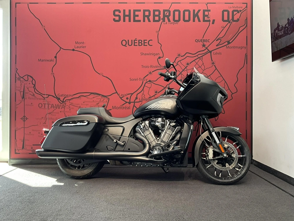2024 Indian Motorcycle Challenger Dark Horse alt