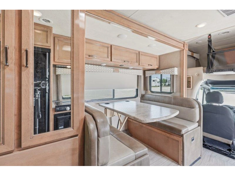 Thor Motor Coach Quantum 24km 2020 alt