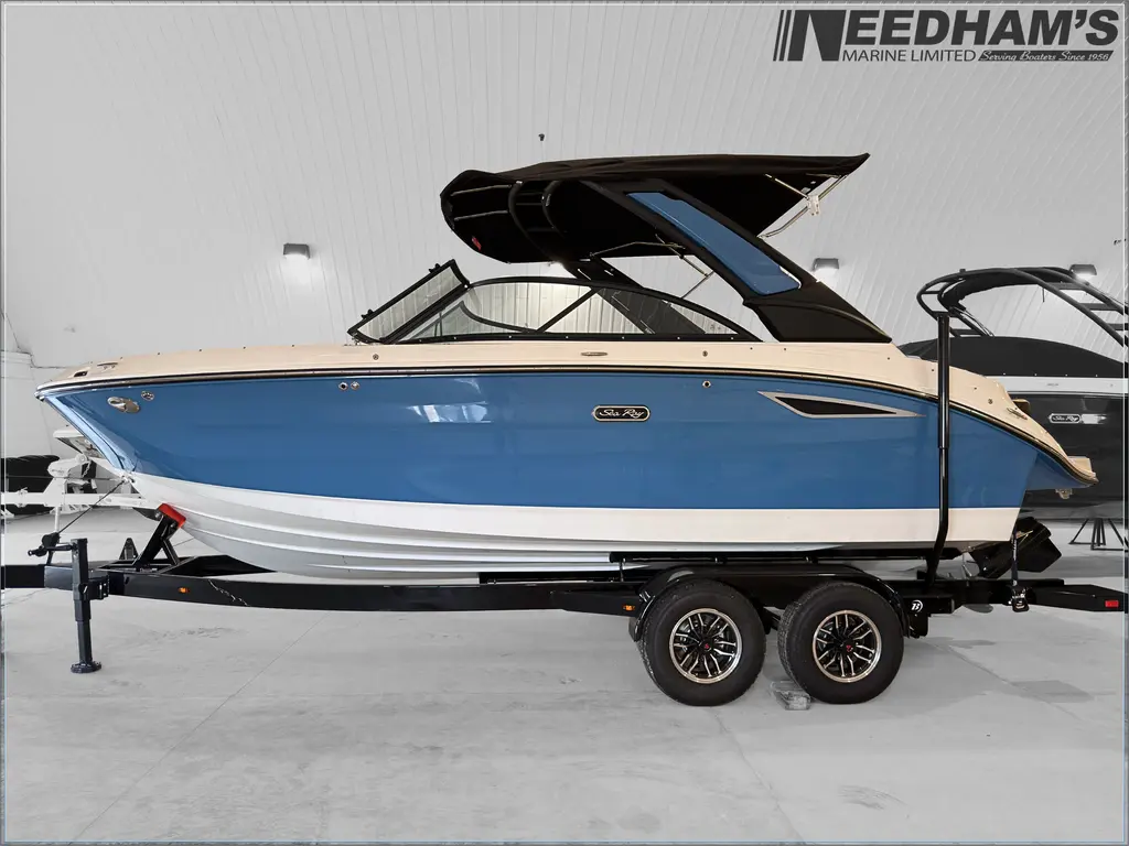 2025 Sea Ray SDS 230 Surf 