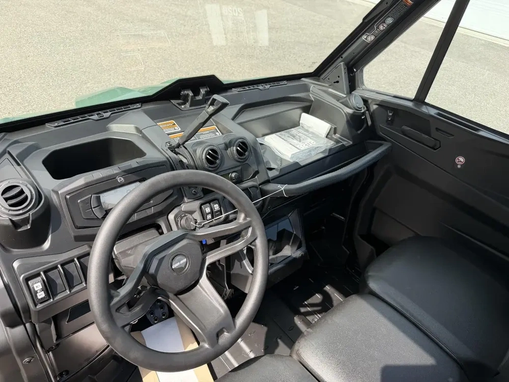 Can-am Defender Dps Cab Hd10 2026 alt