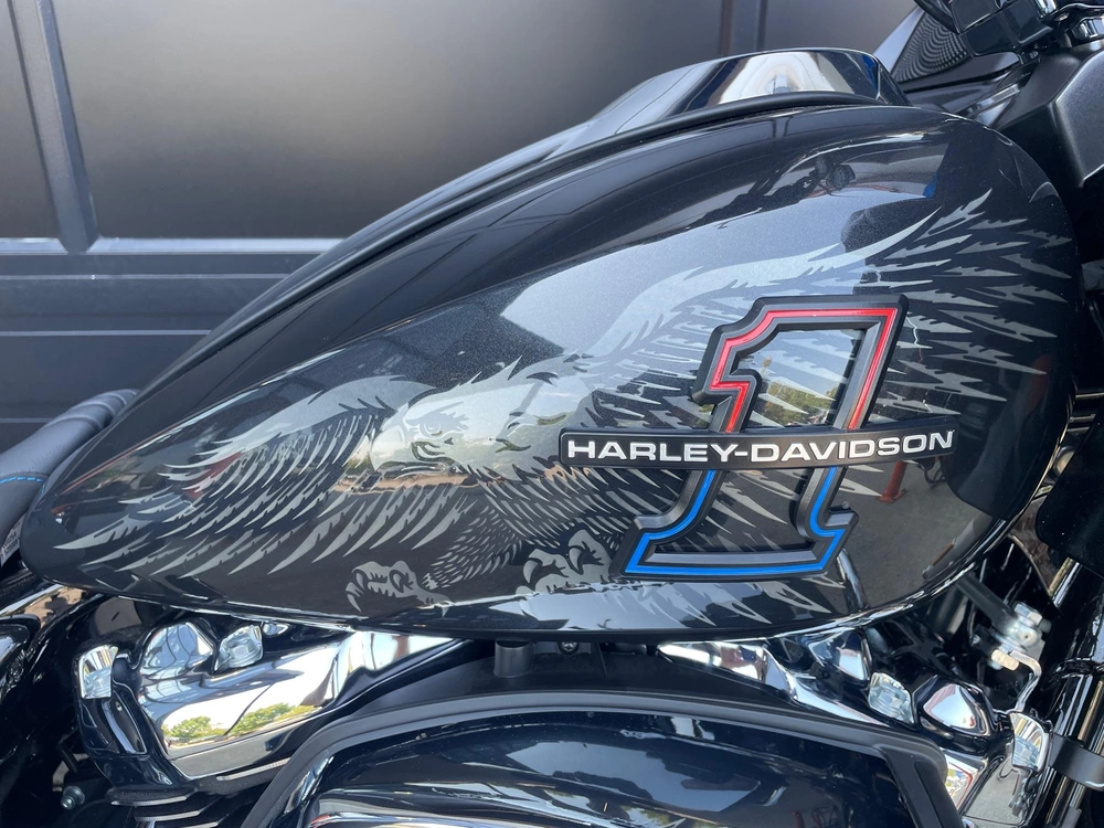 2026 Harley-davidson Touring Fltrx - Road Glide™ Liberty Edition alt