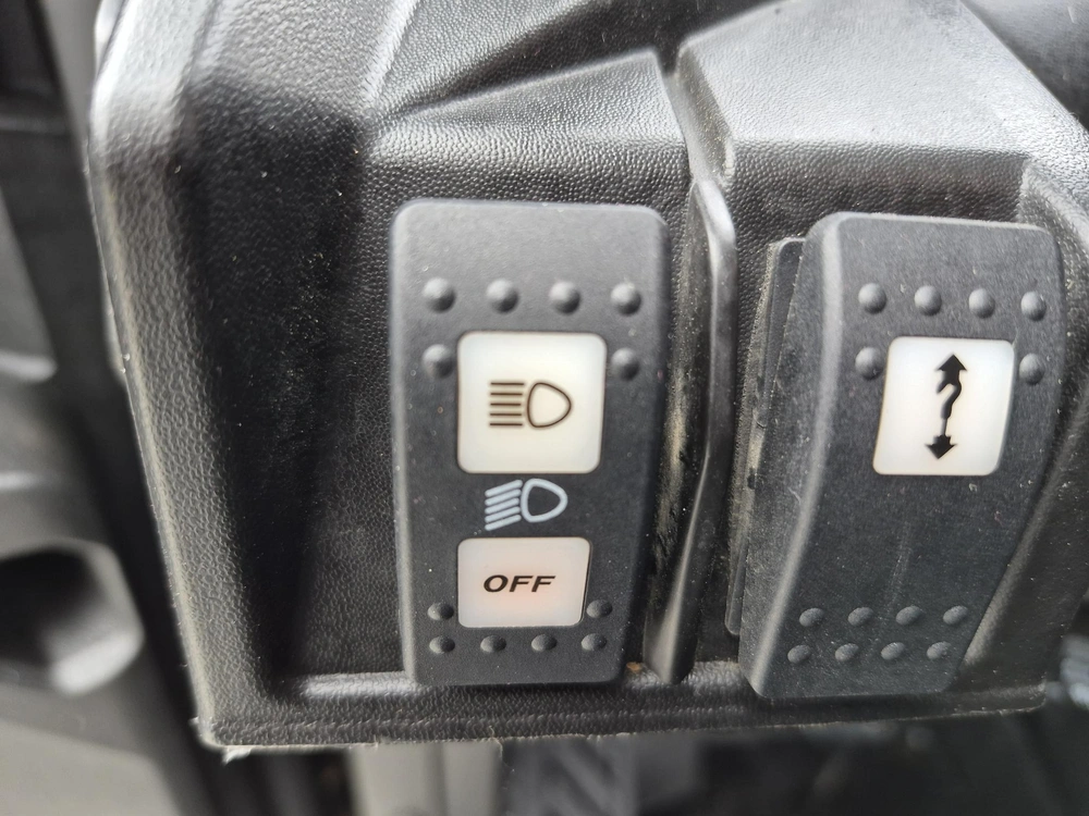2023 Can-am Commander Xt 1000r alt