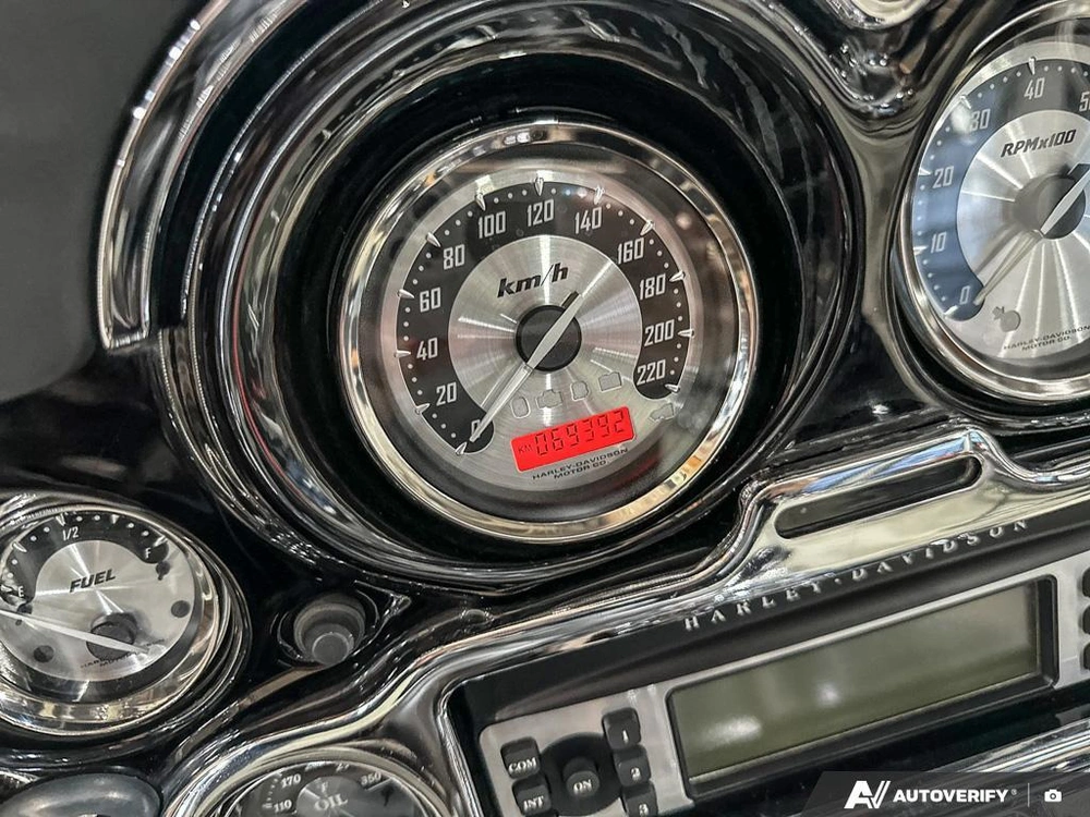 2006 Harley-davidson Flhtcuse Cvo Ultra Classic alt