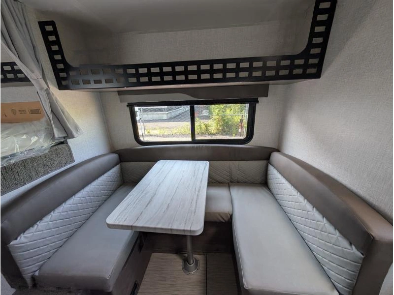 Lance Camper Lance Sq825 2026 alt