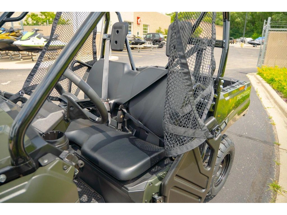 2026 Honda Pioneer 520 alt