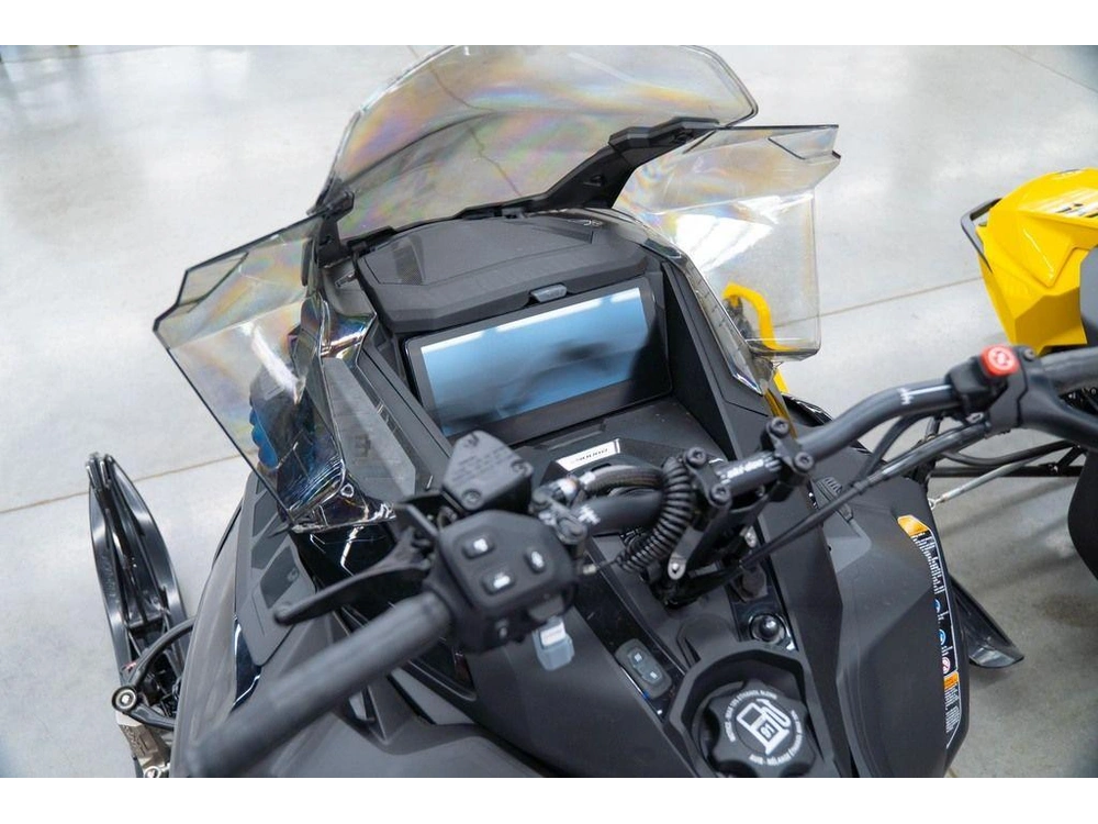2026 Ski-doo Renegade® Adrenaline® With Enduro Package 900 Ace Turbo R alt
