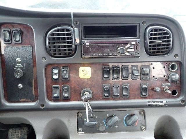 Freightliner 108sd 2019