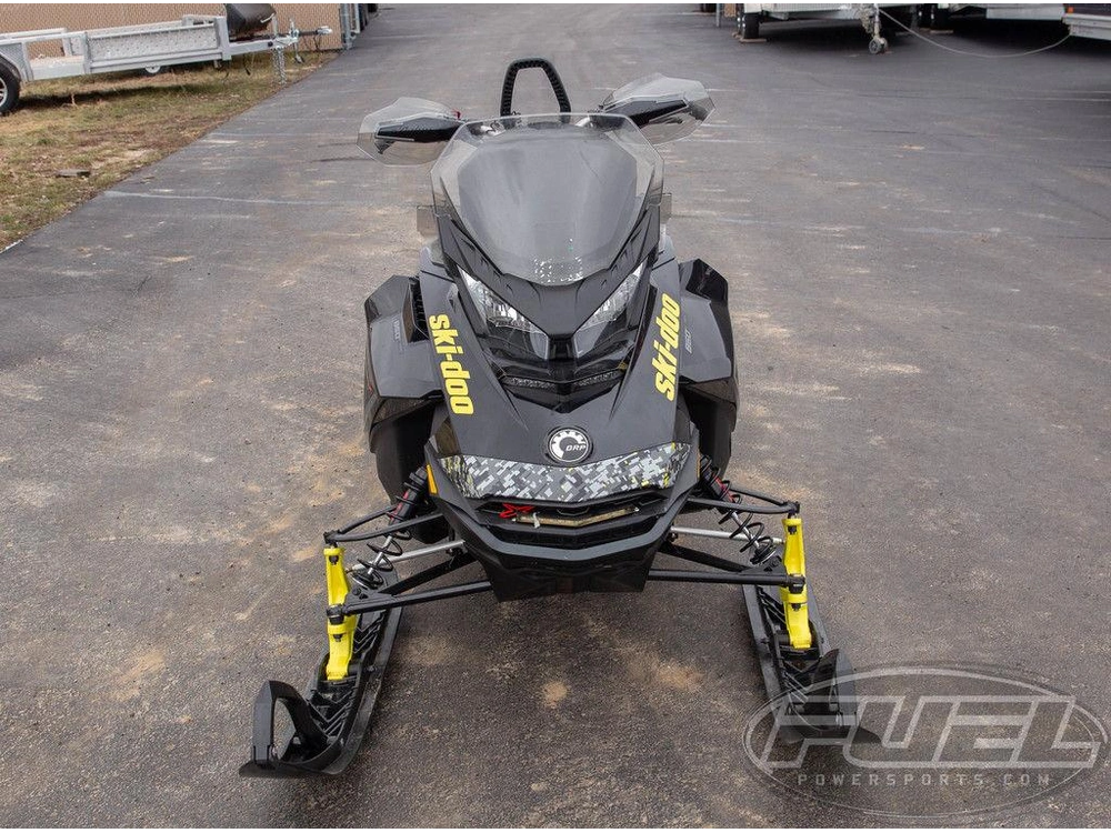 2018 Ski-doo Renegade® Backcountry™ X® Cobra 1.6 Rotax® 850 E-tec® Rev Gen4 Black alt