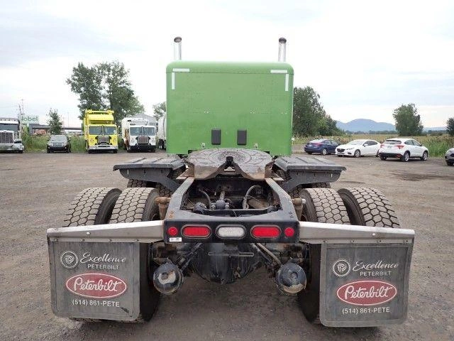 Peterbilt 589 2025