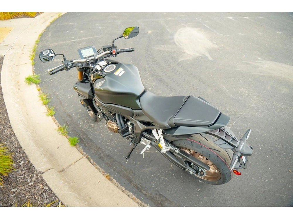2026 Honda Cb650r E-clutch alt