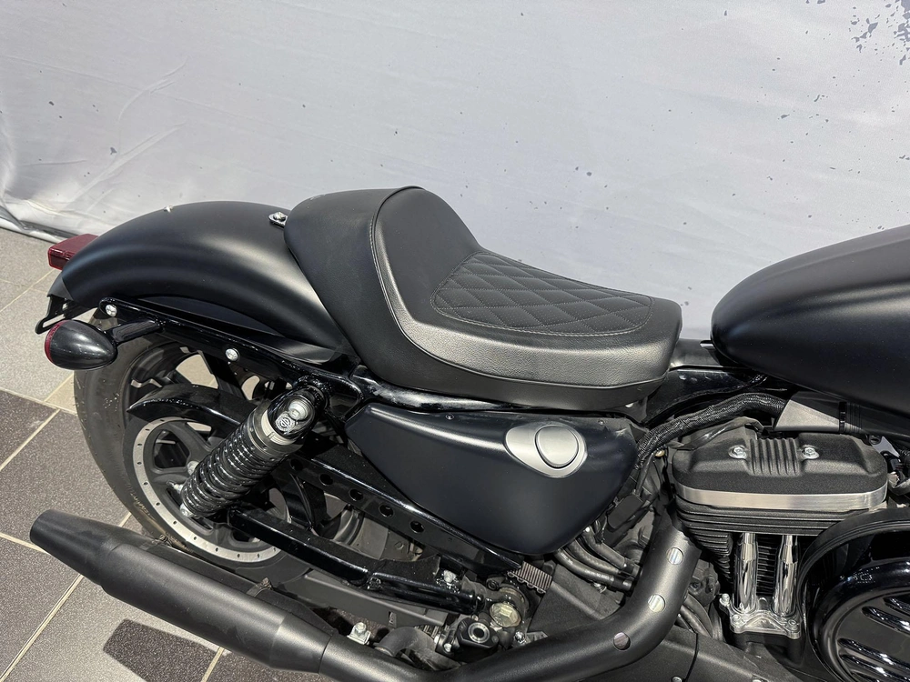 Harley-davidson Sportster Iron 883 Xl883n 2022 alt