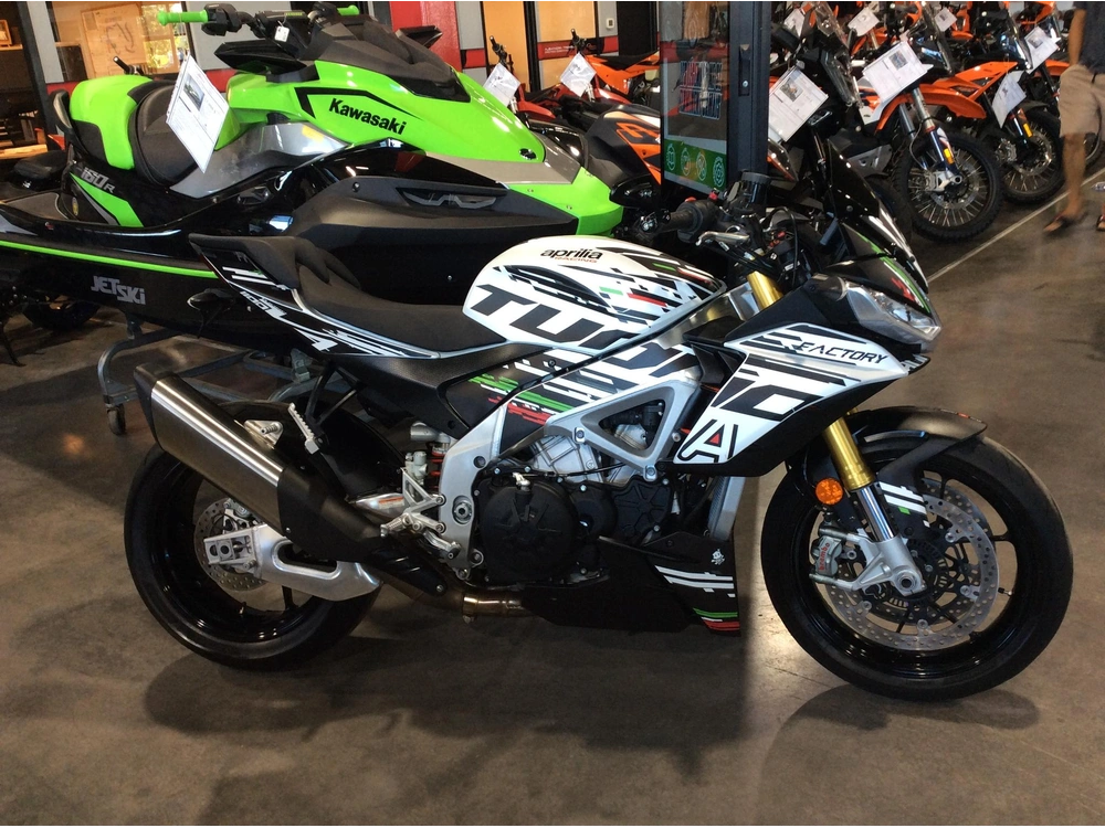2022 Aprilia Tuono V4 1100 alt