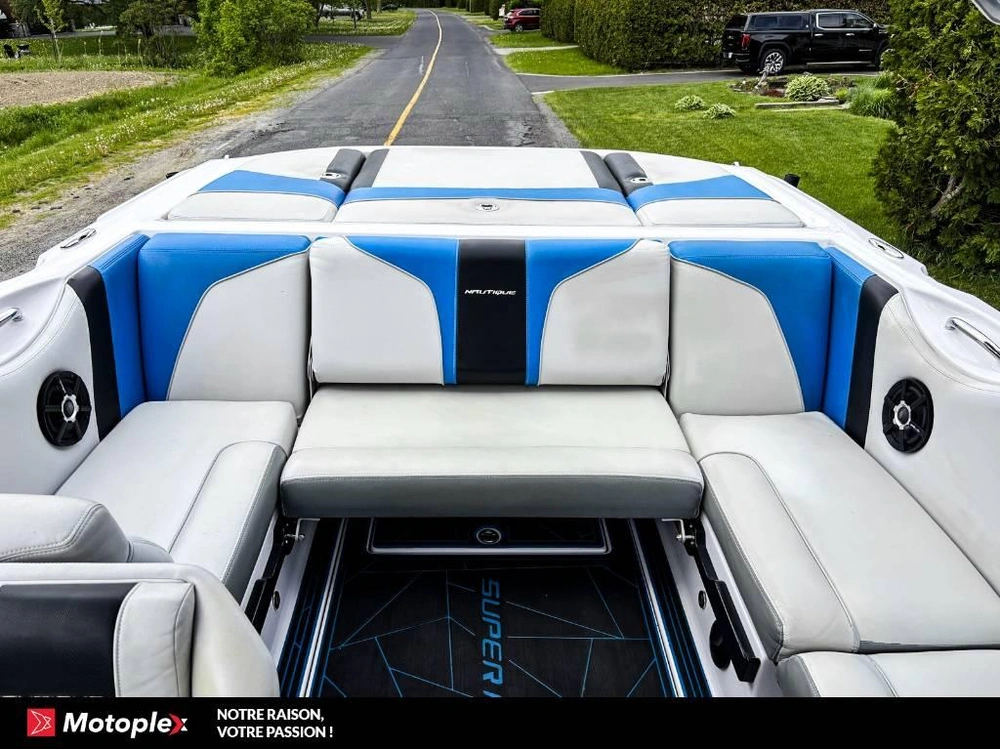 Air Nautique Air Nautique 210 Team Edition 2011 alt