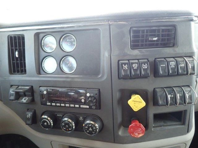 Peterbilt 579 2024