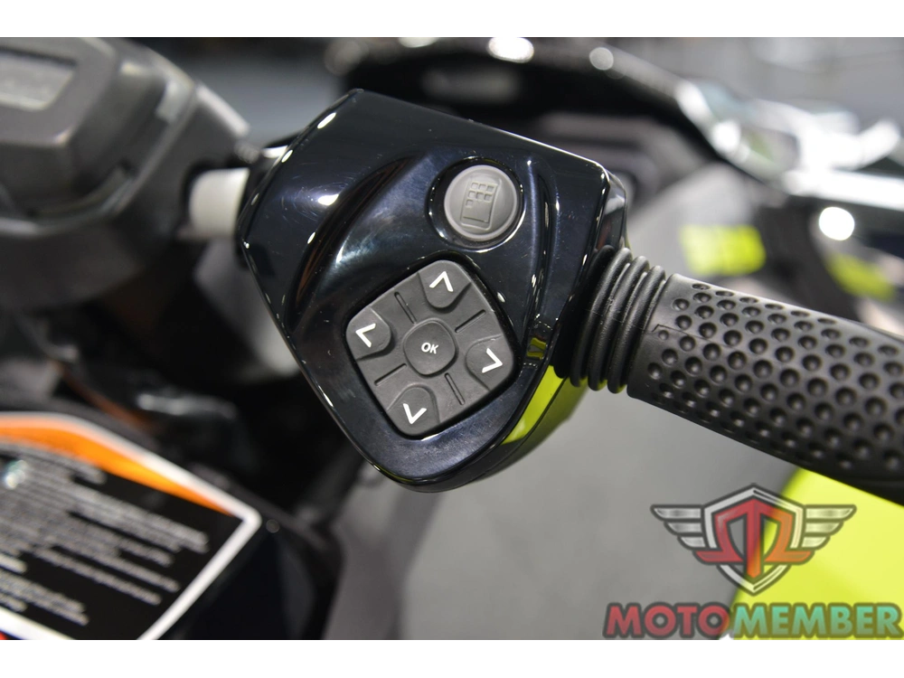 2025 Sea-doo Rxp-x™ 325 Tech, Brp Premium A, Ibr Ice Metal / Manta Green alt