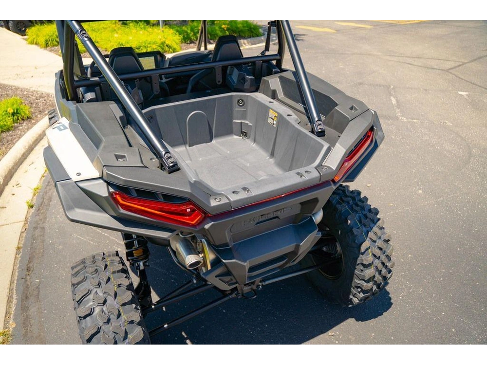 2026 Polaris Rzr Xp 1000 Ultimate alt