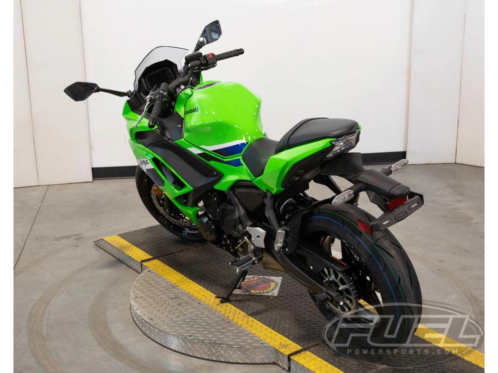 2026 Kawasaki Ninja® 650 Abs alt