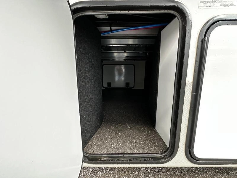 Keystone Rv Avalanche 352bh 2022 alt