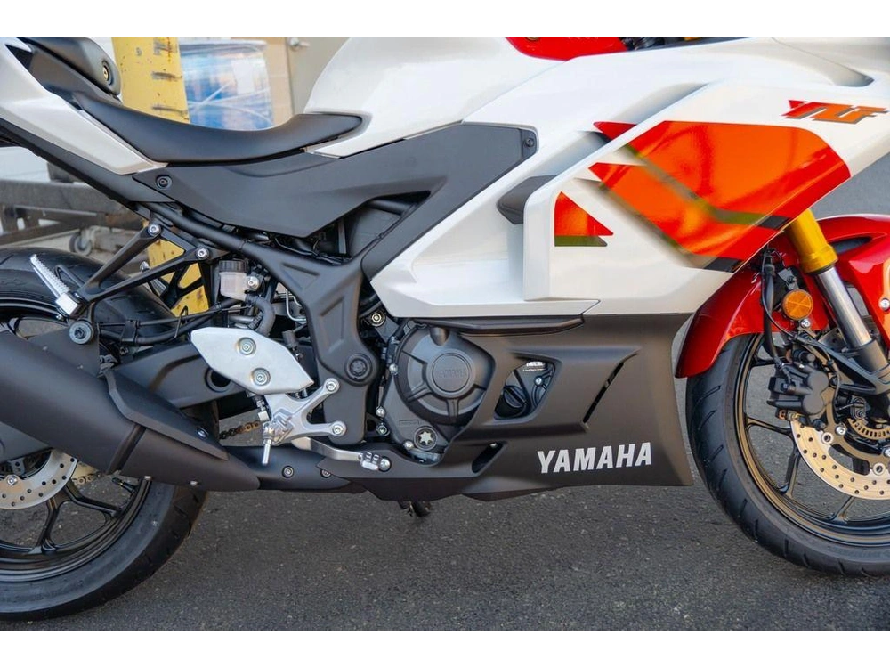 2026 Yamaha Yzf-r3 70th Anniversary Edition alt