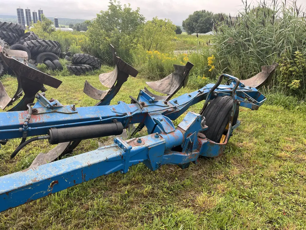 2000 Overum DV4108H