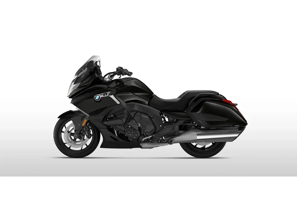 2026 BMW K 1600 B // Black Storm Metallic