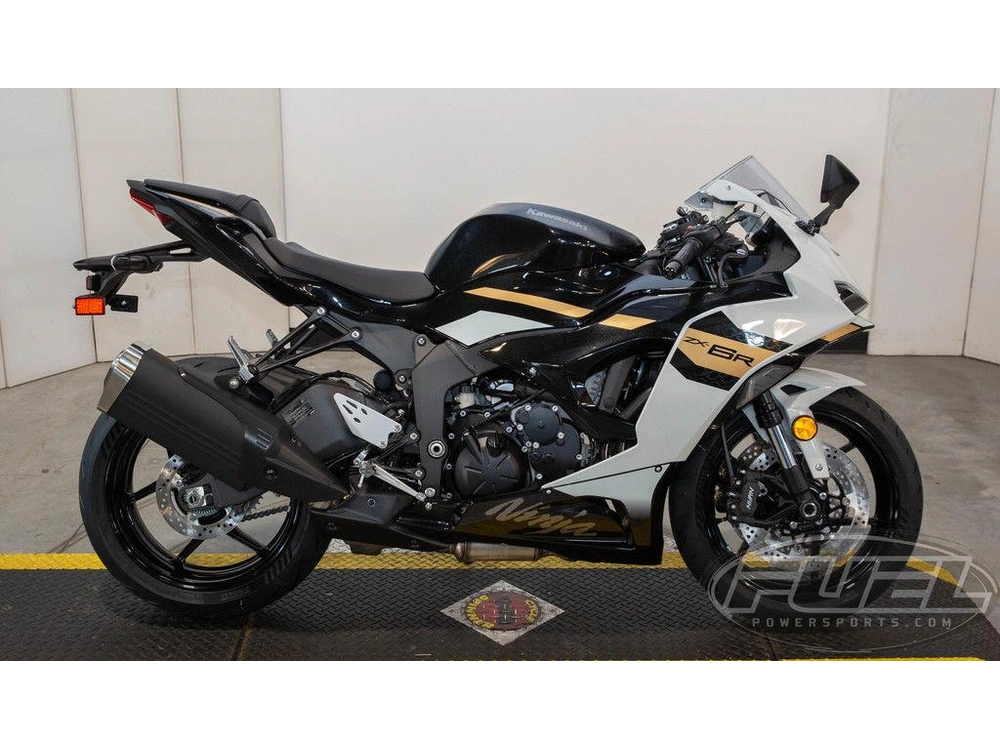 2026 Kawasaki Ninja® Zx™-6r alt