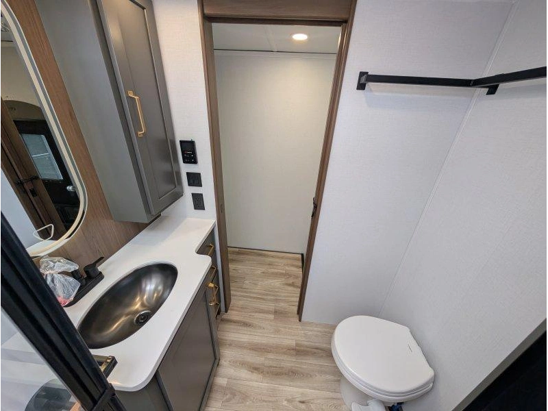 Keystone Rv Montana 290rl 2027 alt