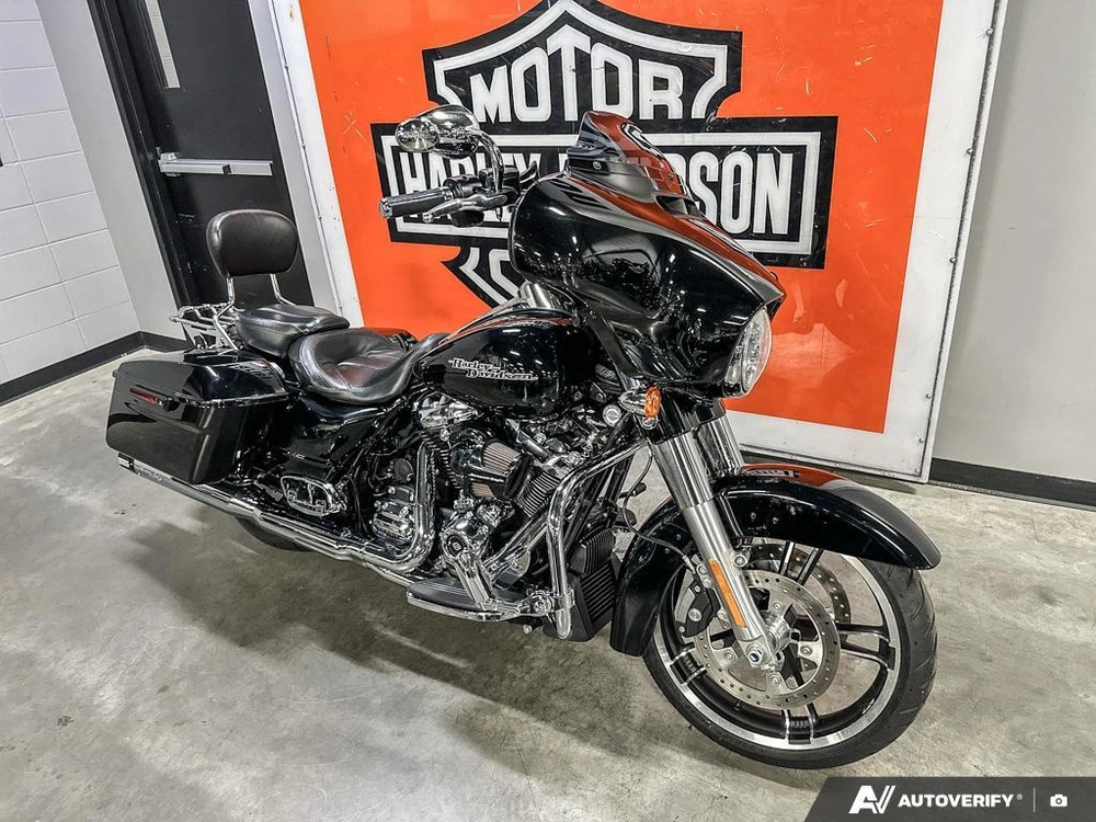 2017 Harley-davidson Street Glide Special alt