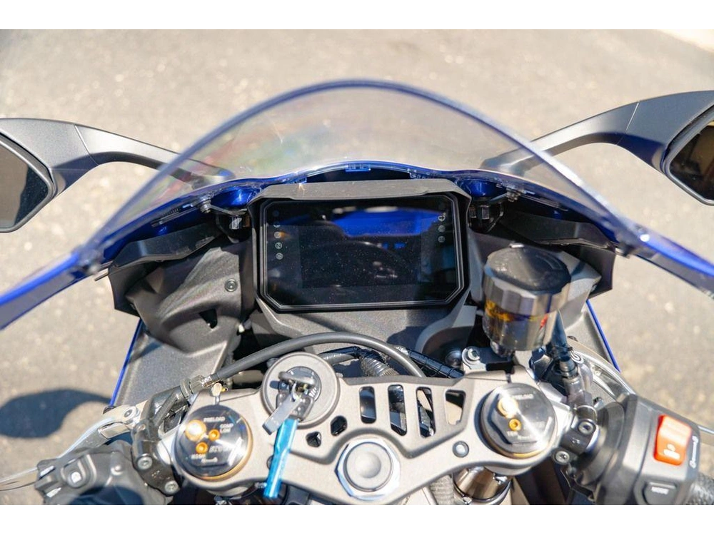 2026 Yamaha Yzf-r9 alt