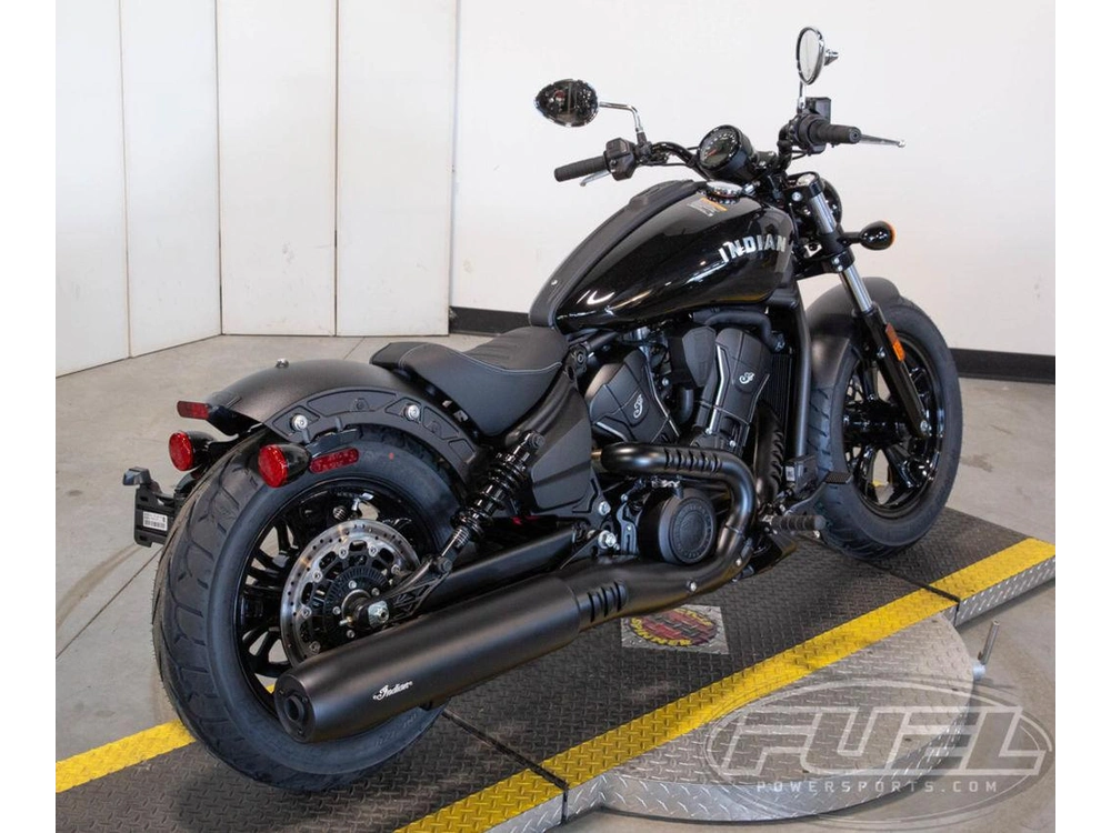 2026 Indian Motorcycle Scout® Sixty Bobber Black Metallic alt