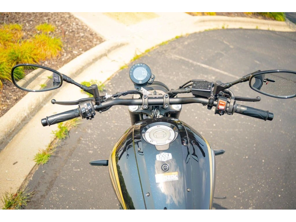 2026 Yamaha Xsr700 alt