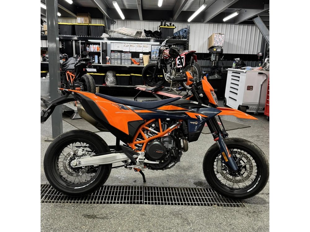 2026 Ktm 690 Smcr alt