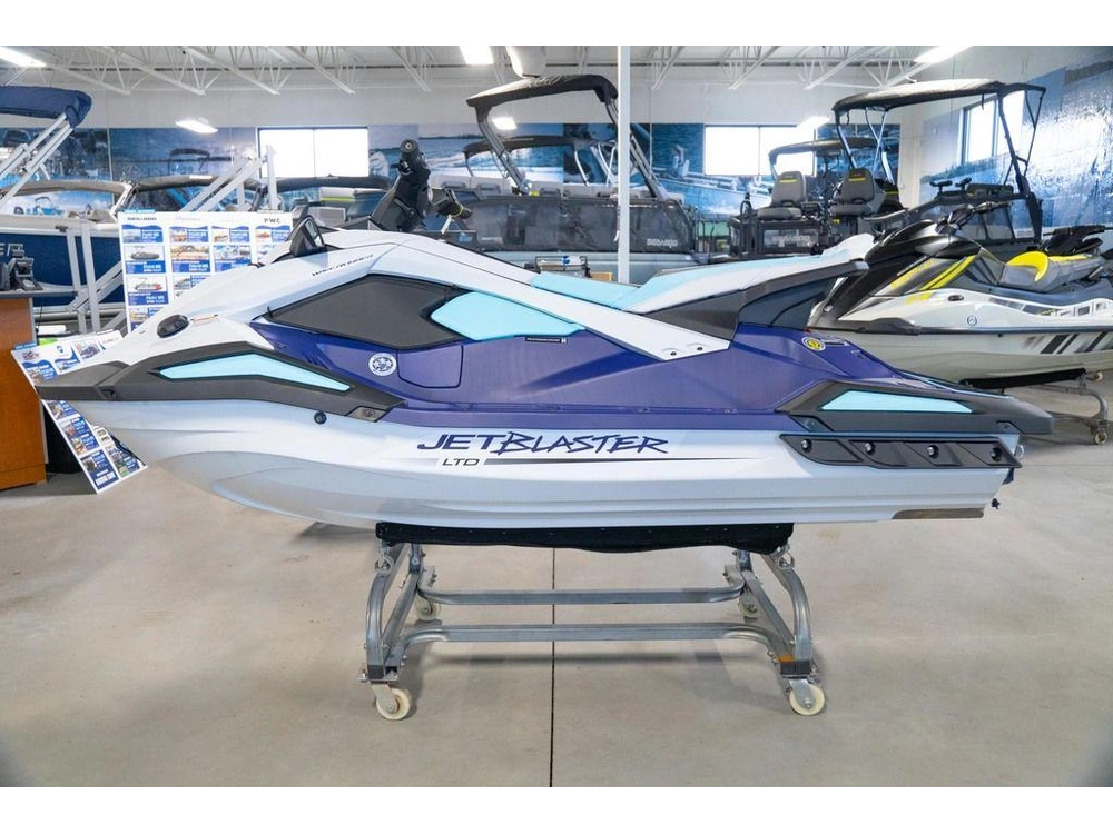2025 Yamaha Jetblaster Ltd alt