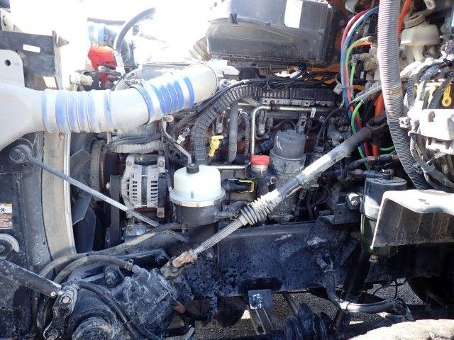 Peterbilt 567 2016