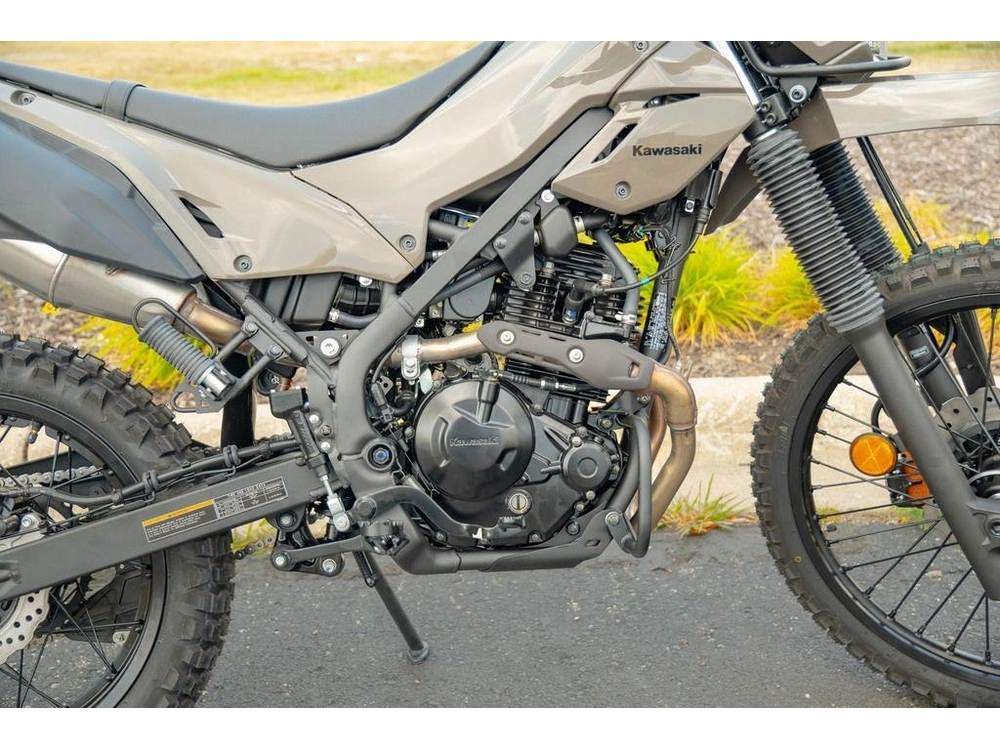 2026 Kawasaki Klx®230 Df Abs alt