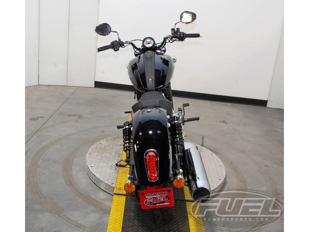 2025 Indian Motorcycle Scout® Classic Black Metallic alt