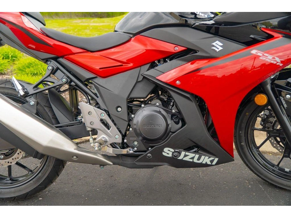2025 Suzuki Gsx250r Abs alt